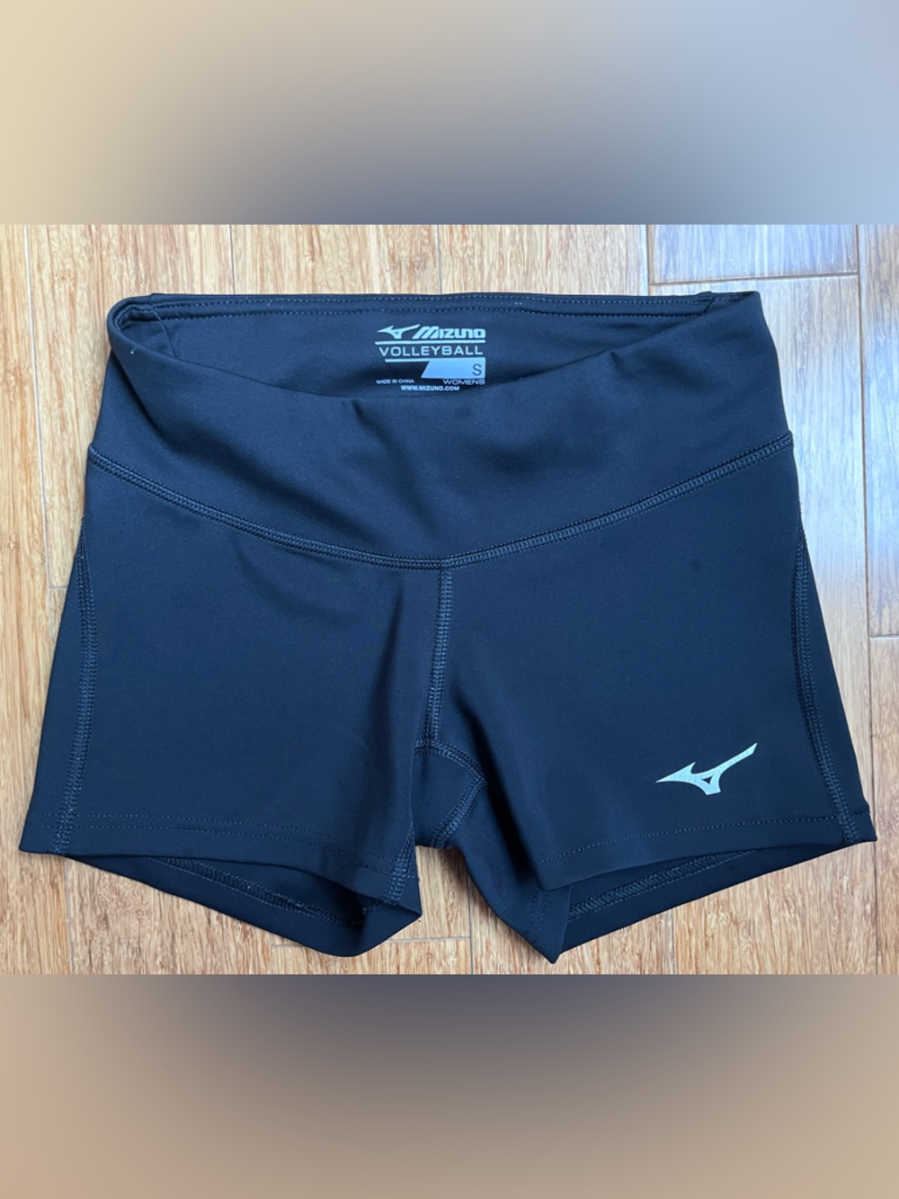 Mizuno Volleyball Shorts Black Womens size small